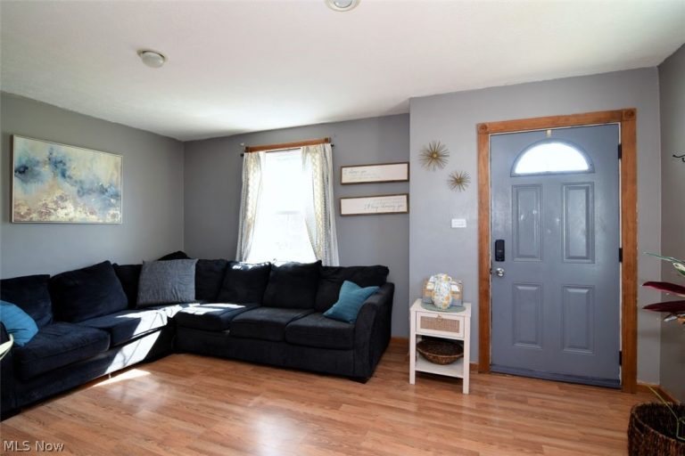 696 High Street, Bedford, OH - Photo 6
