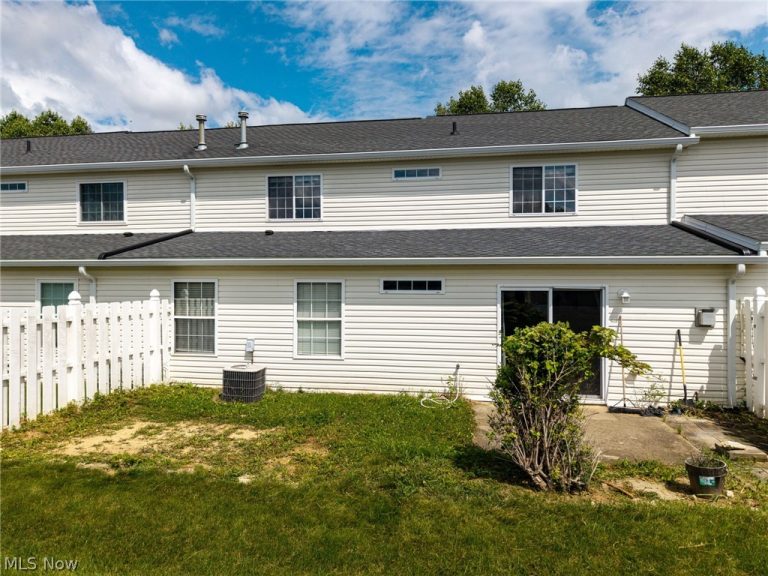 70 High Point Drive #78, Medina, OH - Photo 4
