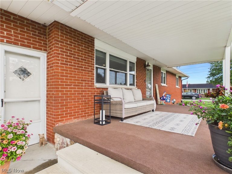 343 Meadow Lane, Parkersburg, WV - Photo 2