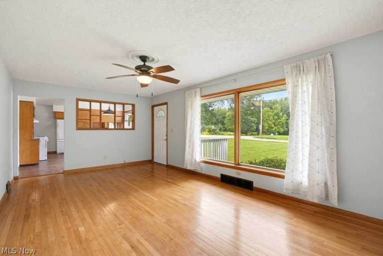 3454 Shellhart Road, Norton, OH - Photo 5