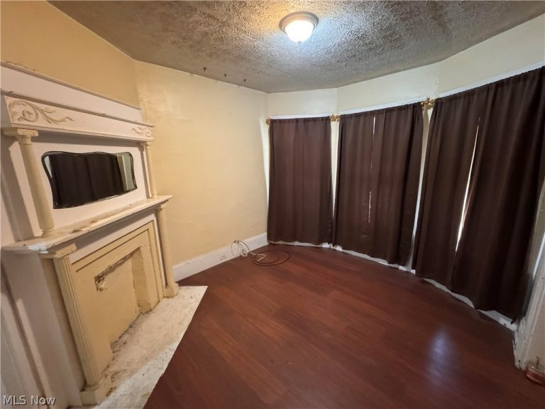 10907 Hull Avenue, Cleveland, OH - Photo 5