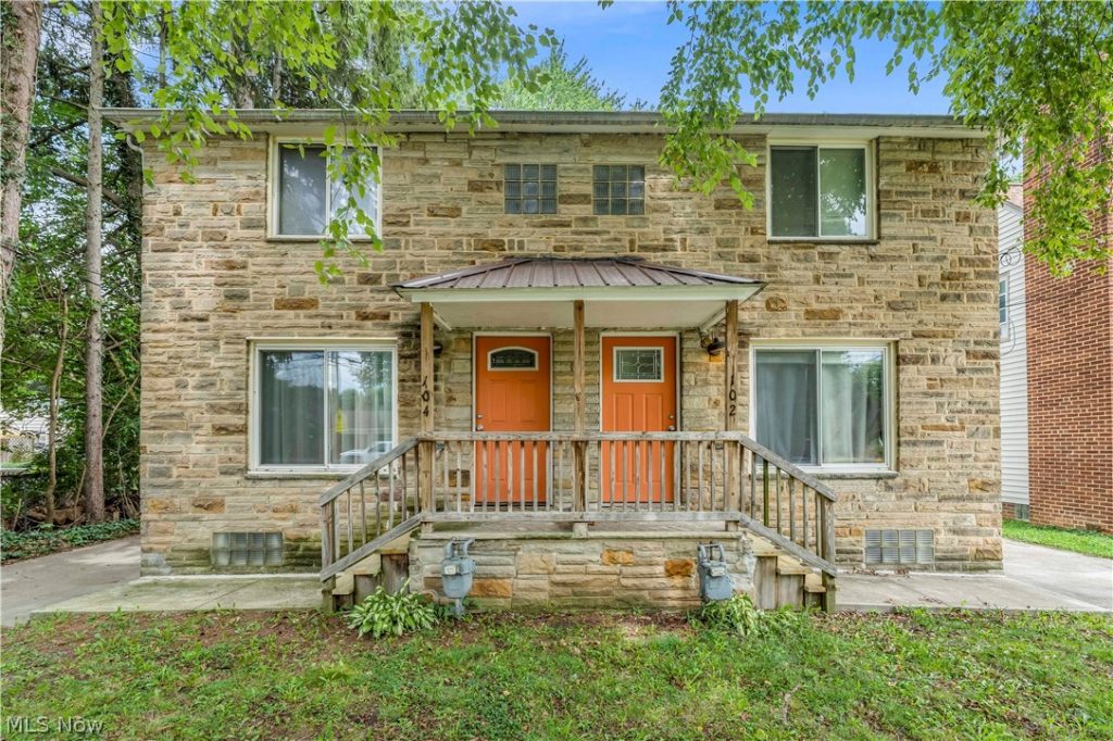 102 Hartman Street, Berea, OH