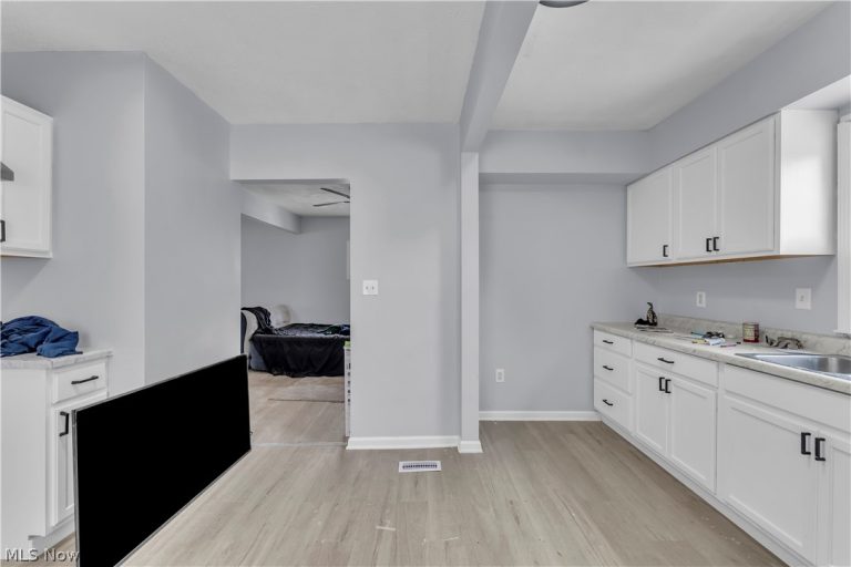 2153 106th Street, Cleveland, OH - Photo 8