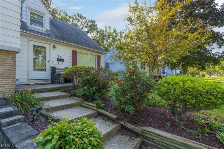 991 Reeve Road, Elyria, OH - Photo 4
