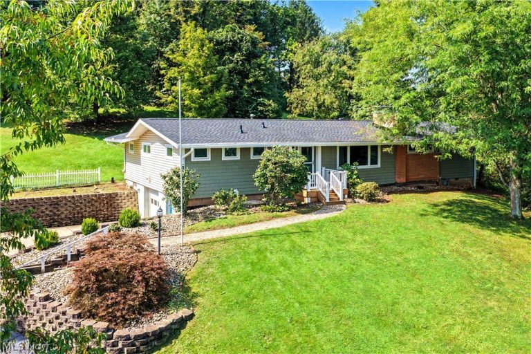 111 Marigold Lane, Marietta, OH - Photo 3