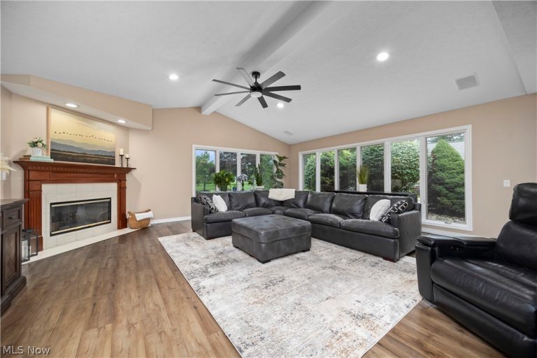 33008 Woodhaven Circle, North Ridgeville, OH - Photo 6