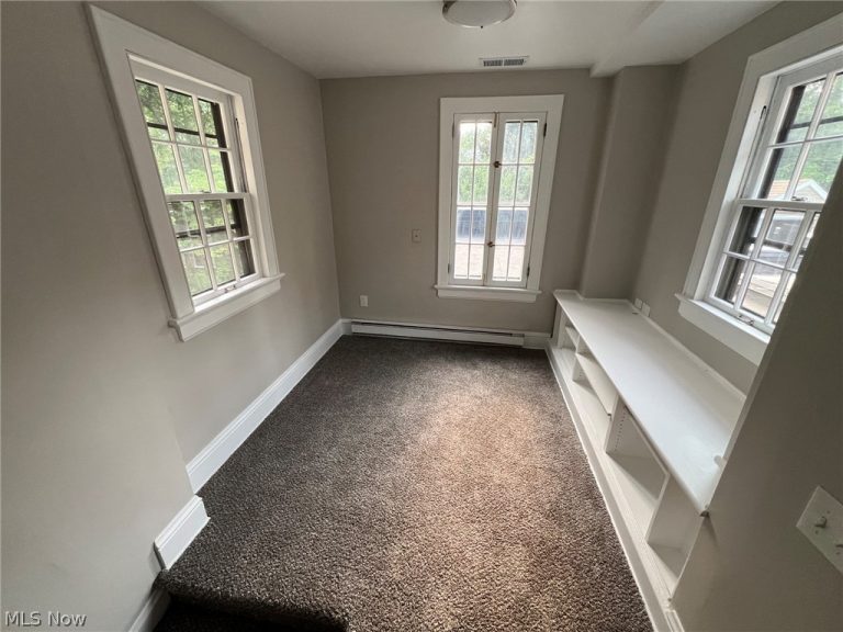 453 Dorchester Road, Akron, OH - Photo 8