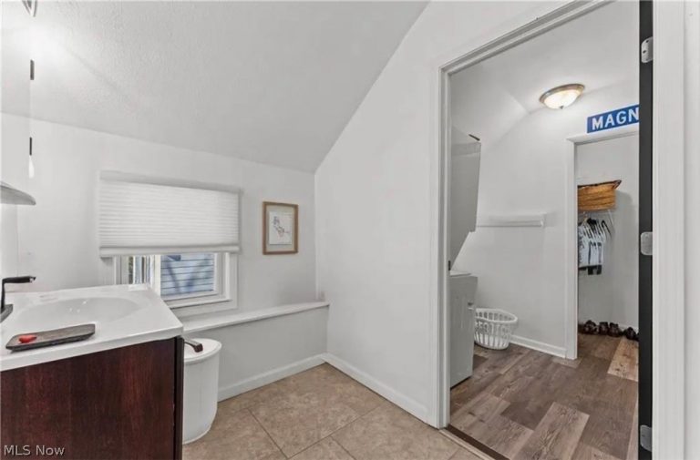 3915 John Avenue, Cleveland, OH - Photo 8