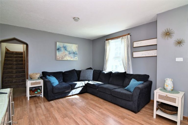 696 High Street, Bedford, OH - Photo 5