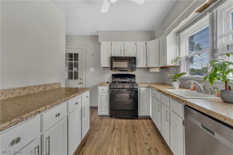 3923 Arden Boulevard, Boardman, OH - Photo 4