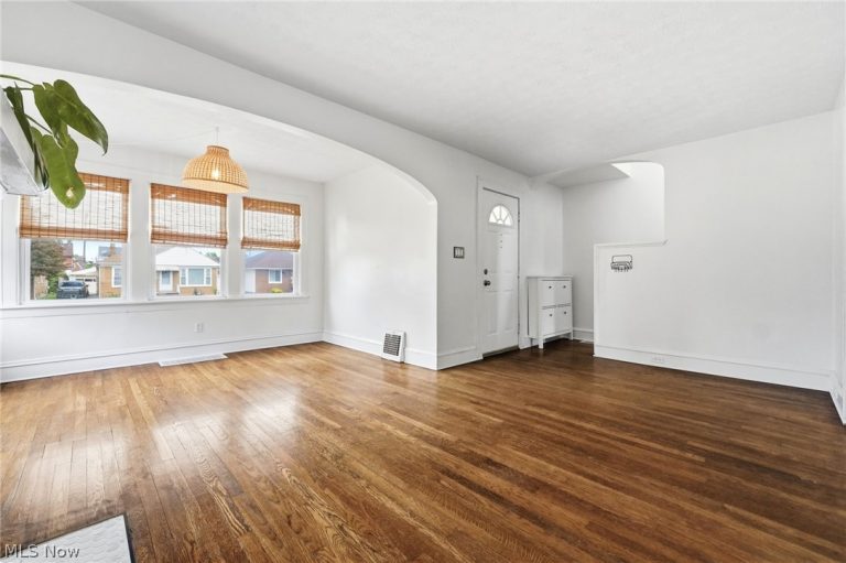 1715 North Avenue, Parma, OH - Photo 8