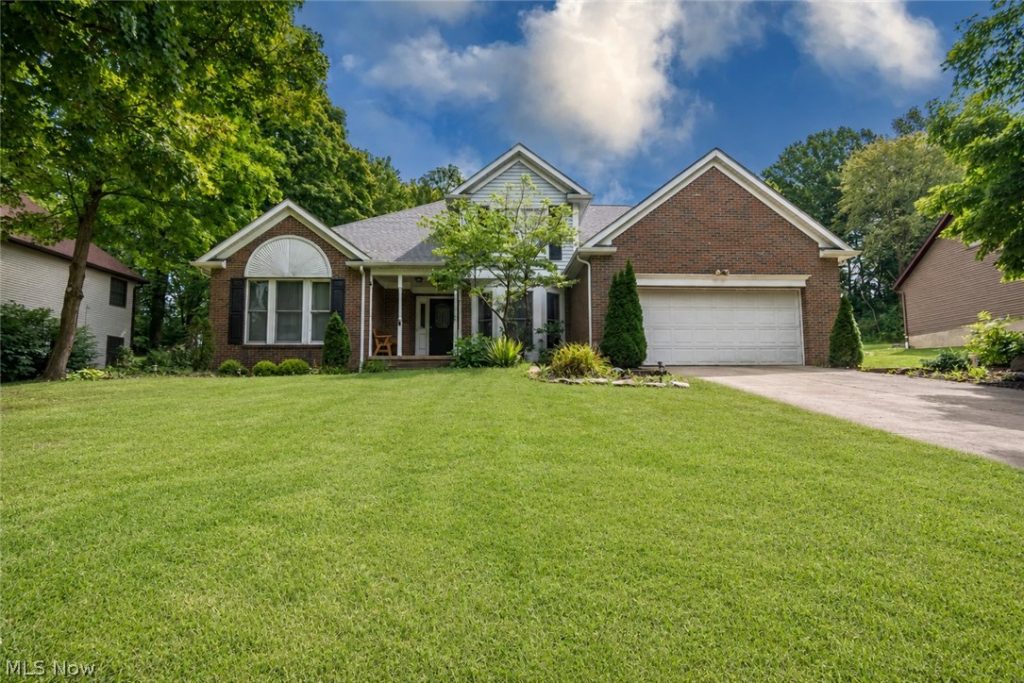 2885 Valley Road, Cuyahoga Falls, OH