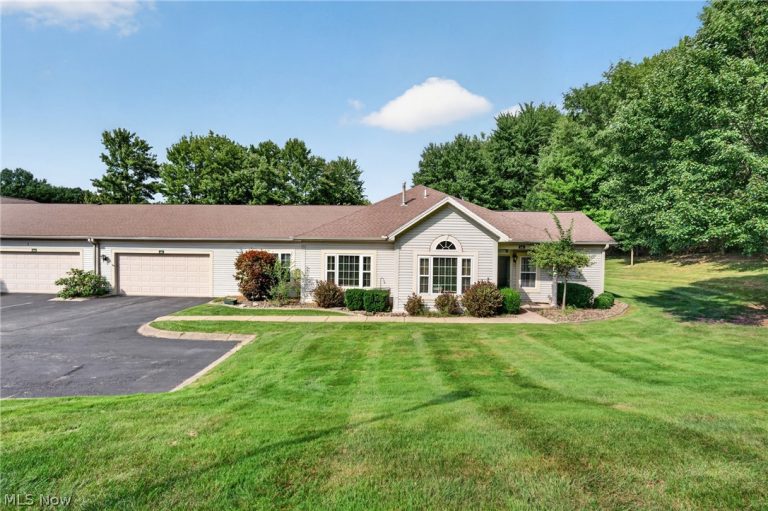 5645 Clingan Road #24 C, Struthers, OH - Photo 2