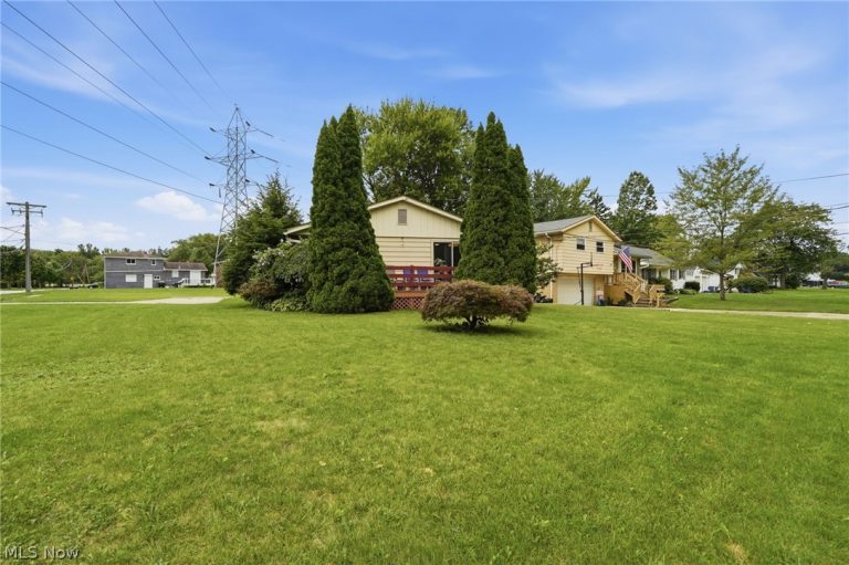 744 Edwards Drive, Berea, OH - Photo 5