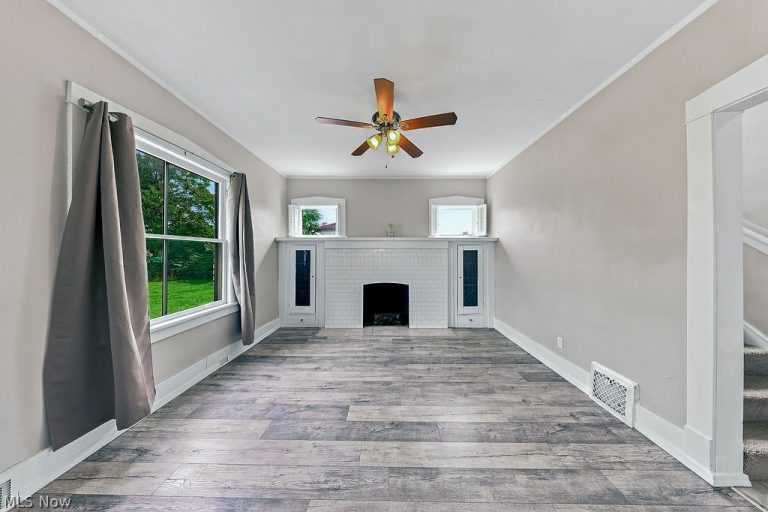 25 Russell Avenue, Niles, OH - Photo 5