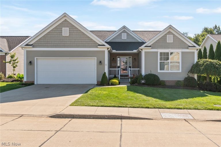 995 Flanders Drive, Wadsworth, OH - Photo 3