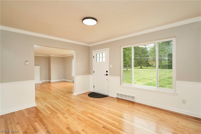 3265 Ridgewood Road, Fairlawn, OH - Photo 8