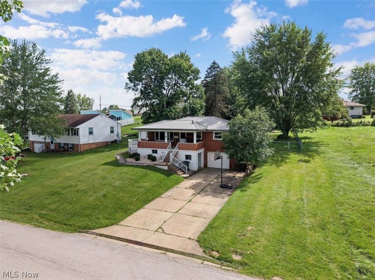 706 Overlook Drive, Wintersville, OH - Photo 5