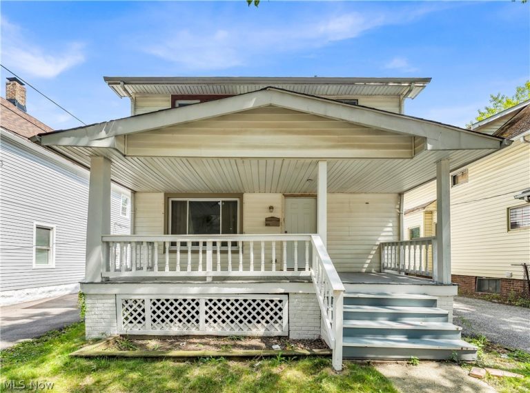 2153 106th Street, Cleveland, OH - Photo 2