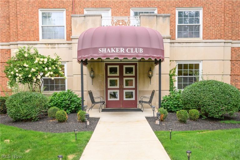 19101 Van Aken Boulevard #421, Shaker Heights, OH - Photo 2