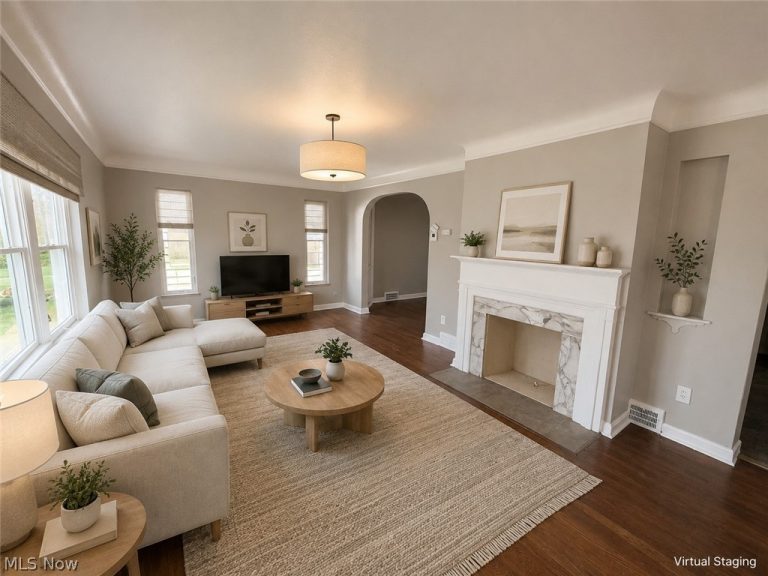 2257 Taylor Road, Cleveland Heights, OH - Photo 2