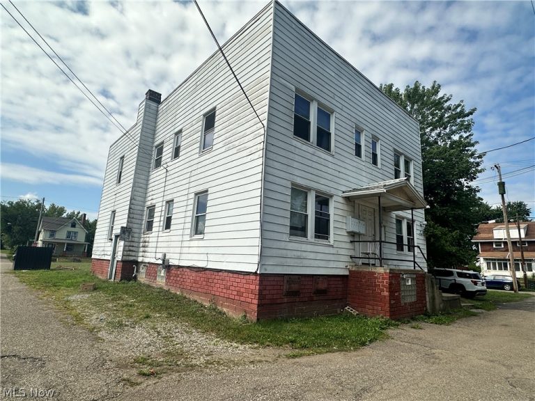 820 Richard Place, Canton, OH - Photo 3