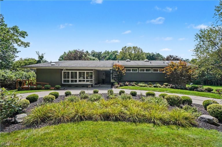 3610 Knollwood Lane, Akron, OH, 44333