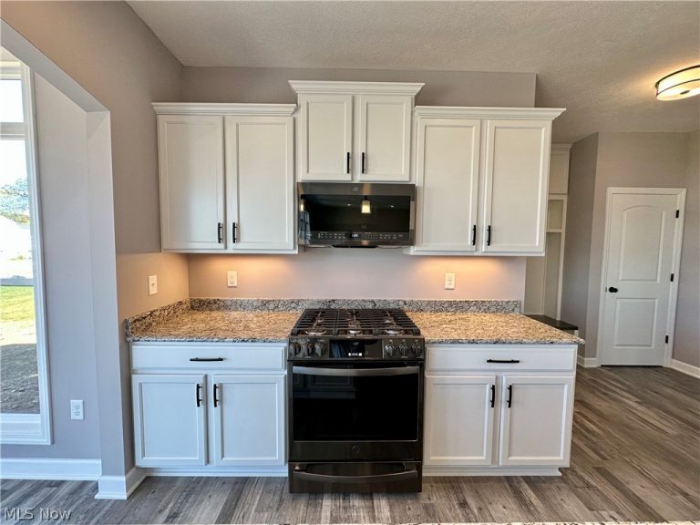 3459 Wicker Street, Canton, OH - Photo 6