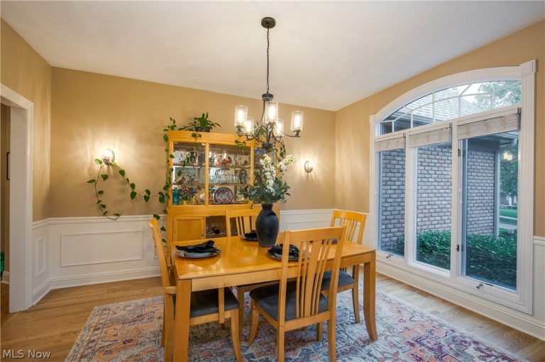 2665 Deer Ridge Run, Cuyahoga Falls, OH - Photo 8
