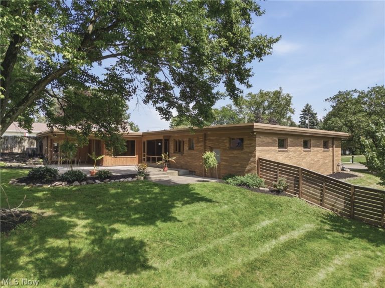 1111 Singing Brook Avenue, Massillon, OH - Photo 6