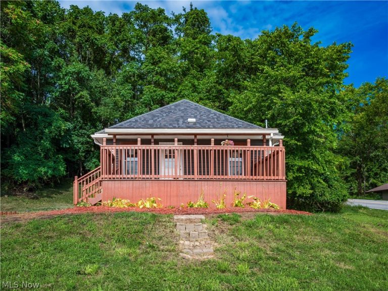 2695 Linden Avenue, Zanesville, OH - Photo 2