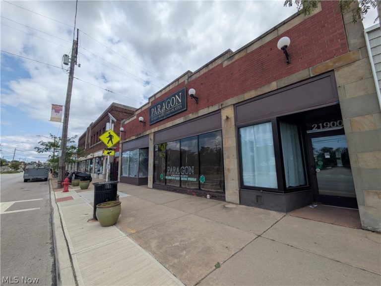 21900 Lake Shore Boulevard, Euclid, OH - Photo 2
