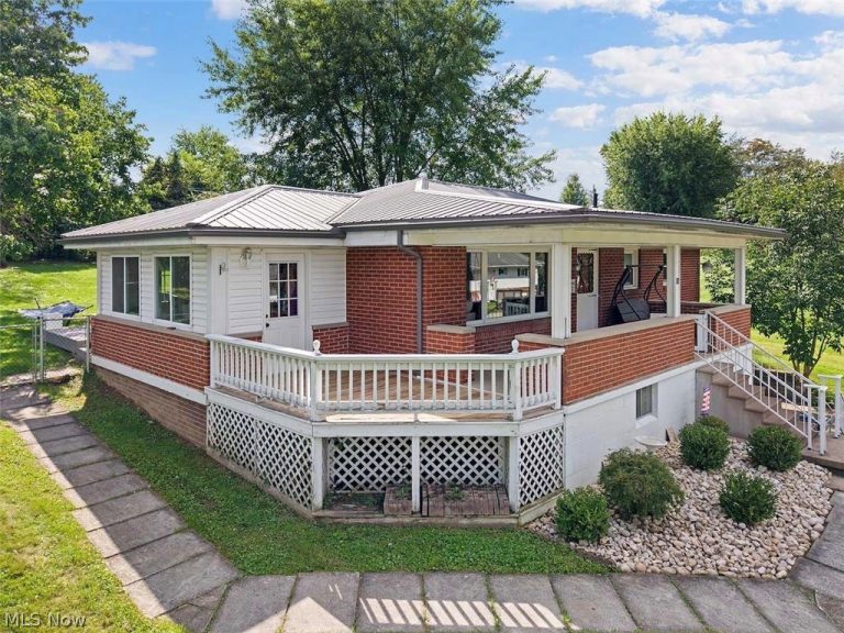 706 Overlook Drive, Wintersville, OH - Photo 8