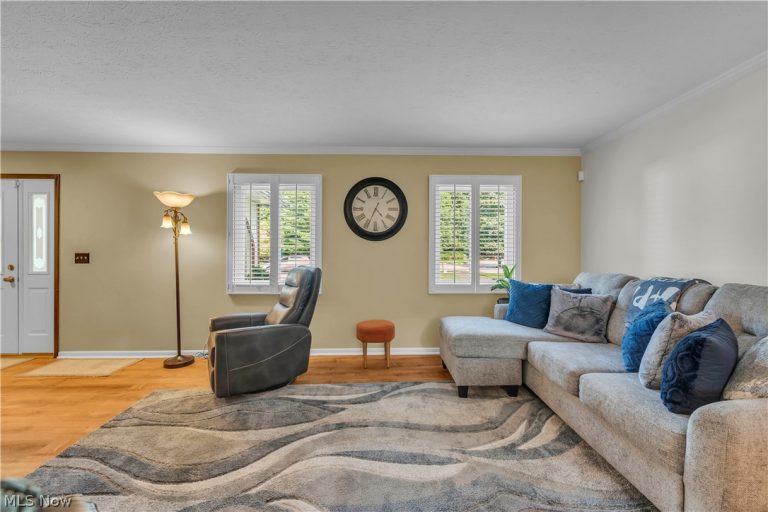 23694 Samuel Drive, Euclid, OH - Photo 8
