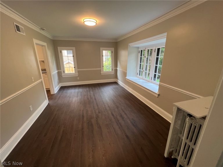 453 Dorchester Road, Akron, OH - Photo 3
