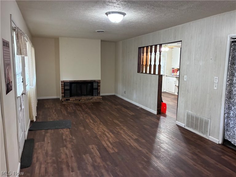 2300 Midway Avenue, Canton, OH - Photo 2