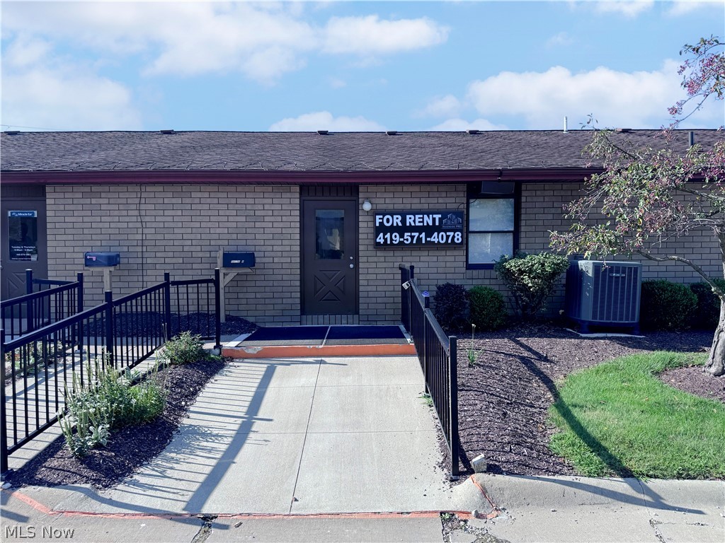 1680 Cooper Foster Park Road #B, Vermilion, OH