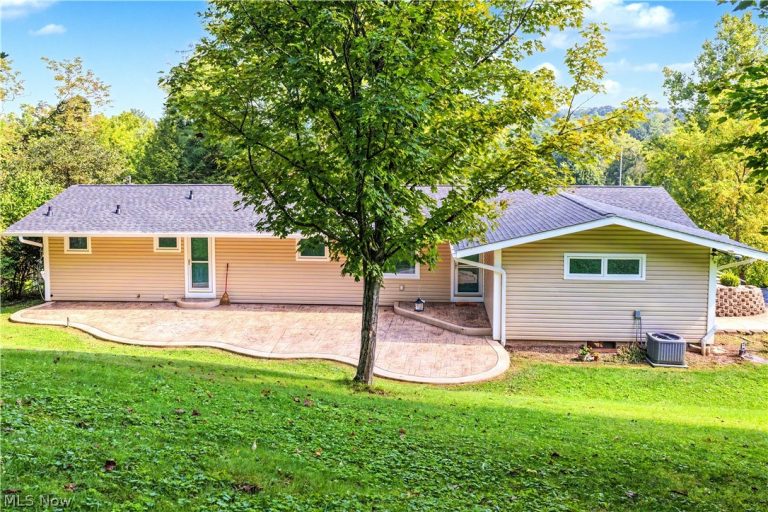 111 Marigold Lane, Marietta, OH - Photo 5