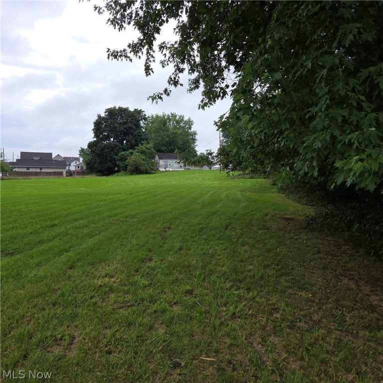 357 6th Street, Coshocton, OH - Photo 6