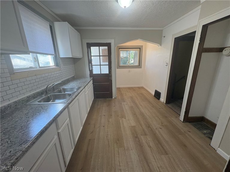 11803 Rutland Avenue, Cleveland, OH - Photo 6
