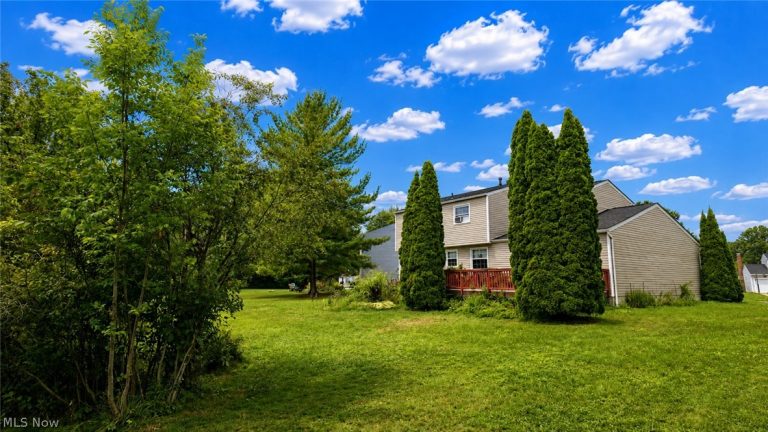 5511 Pond Court, Stow, OH - Photo 6