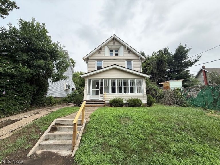 1467 Beardsley Street, Akron, OH - Photo 2