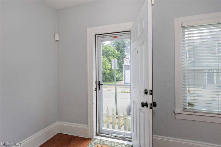 750 Brayton Avenue, Cleveland, OH - Photo 2