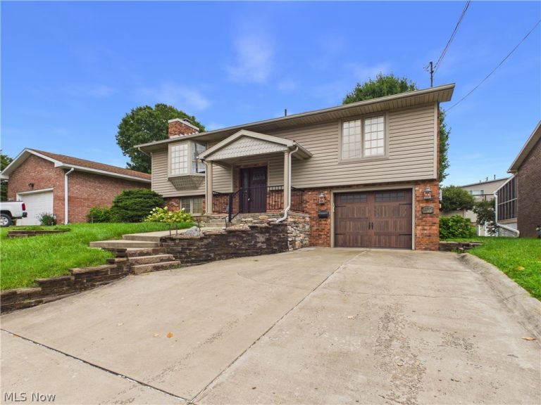 3206 Charles Drive, Vienna, WV - Photo 8