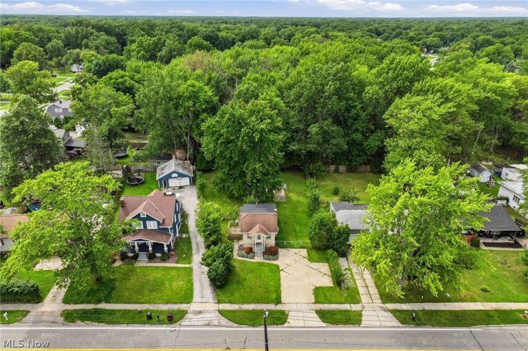 2350 Columbia Road, Westlake, OH - Photo 5