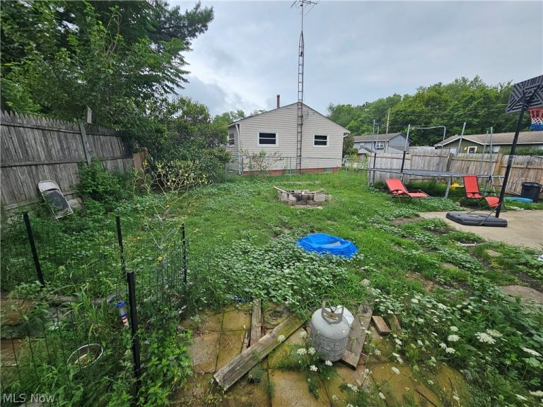 265 Massillon Road, Akron, OH - Photo 2