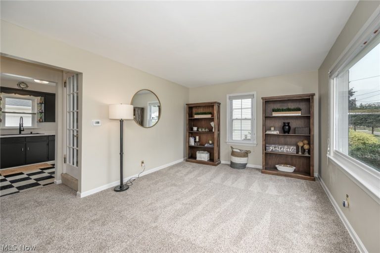 650 Prentiss Avenue, Akron, OH - Photo 6