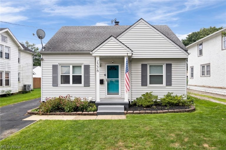 1556 Campbell Street, Cuyahoga Falls, OH, 44223