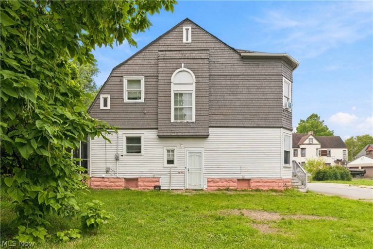 1897 69th Street, Cleveland, OH - Photo 2