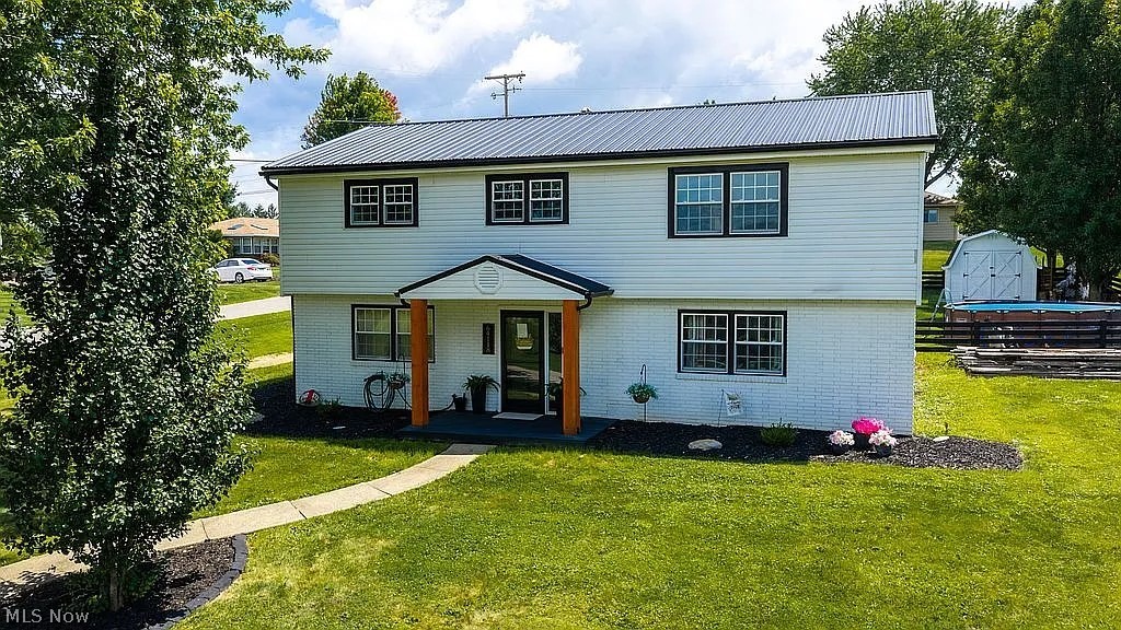 64118 Warne Drive, Cambridge, OH